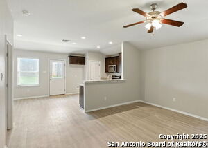 737 Peak Pl in New Berlin, TX - Foto de edificio - Building Photo