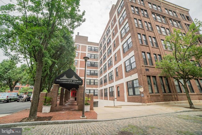 315 New St