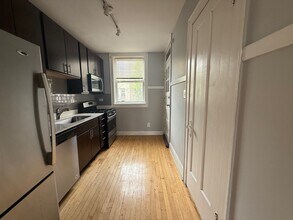 3020 N Karlov Ave, Unit 1 in Chicago, IL - Building Photo - Building Photo