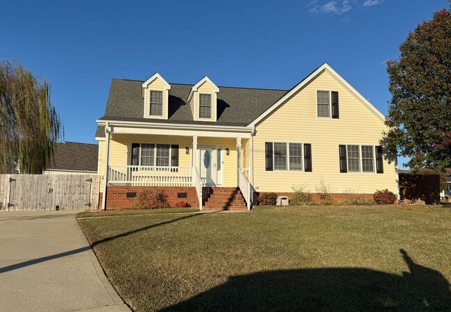 property at 3704 Warwick Pl