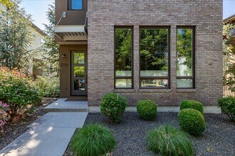 2758 S Honeycomb Way in Boise, ID - Building Photo - Building Photo