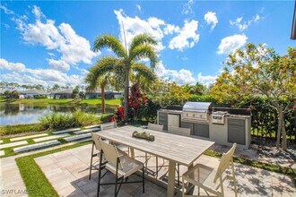 14723 Kingfisher Lp in Naples, FL - Building Photo - Building Photo