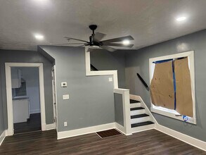 929 5 Oaks Ave in Dayton, OH - Building Photo - Building Photo