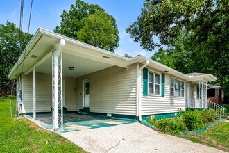 828 5 Mile Rd in Birmingham, AL - Building Photo - Building Photo