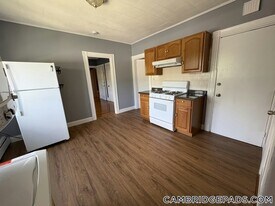 7 Bristol St in Cambridge, MA - Building Photo