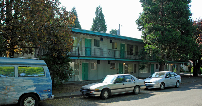 The Driftwood in Eugene, OR - Building Photo - Building Photo