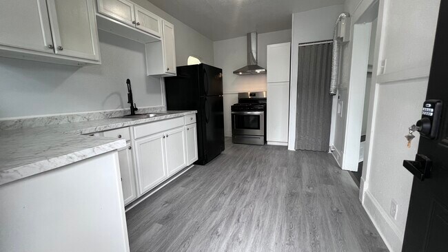 1707 Holladay St in Portsmouth, VA - Building Photo - Building Photo