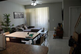 18332 NW 68th Ave in Hialeah, FL - Building Photo - Building Photo