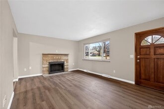 275 Parker Dr in Springboro, OH - Building Photo - Building Photo