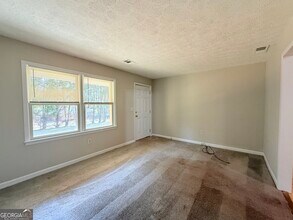 13 Hearthwood Ct in Dallas, GA - Building Photo - Building Photo