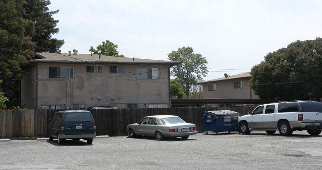 20 E 15th St in Antioch, CA - Building Photo - Building Photo