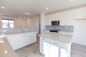17049 W Alice Ave in Waddell, AZ - Building Photo - Building Photo