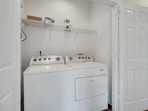 3025 Four Oaks Blvd in Tallahassee, FL - Building Photo - Building Photo