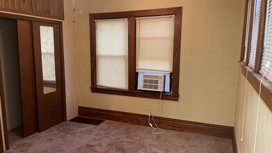 2342 E 13th St in Des Moines, IA - Building Photo - Building Photo