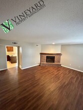 8040 Sand Wedge Cir in Kennesaw, GA - Building Photo - Building Photo