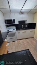 151 SW 135th Terrace in Pembroke Pines, FL - Building Photo - Building Photo
