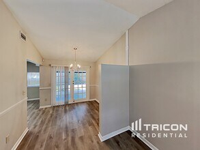 8405 Caledesi Island Dr in Tampa, FL - Building Photo - Building Photo