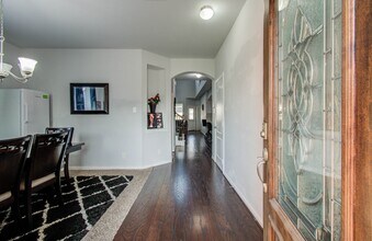 318 Bolton Dr in League City, TX - Building Photo - Building Photo