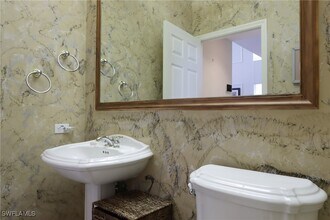 5901 Ashford Ln in Naples, FL - Building Photo - Building Photo