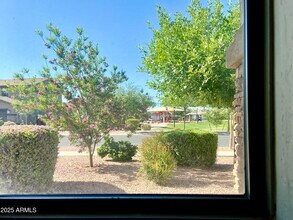 1242 E Strawberry Dr in Gilbert, AZ - Building Photo - Building Photo