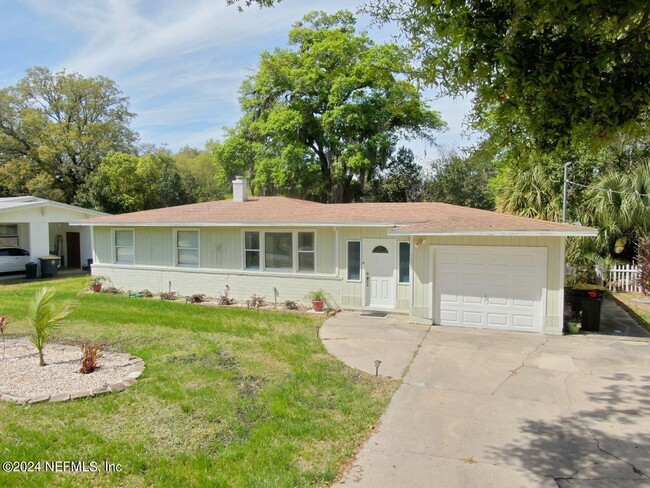 property at 6226 Fordham Cir E