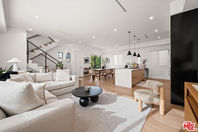 property at 1444 Hi Point St