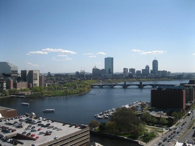 property at 2 Leighton St