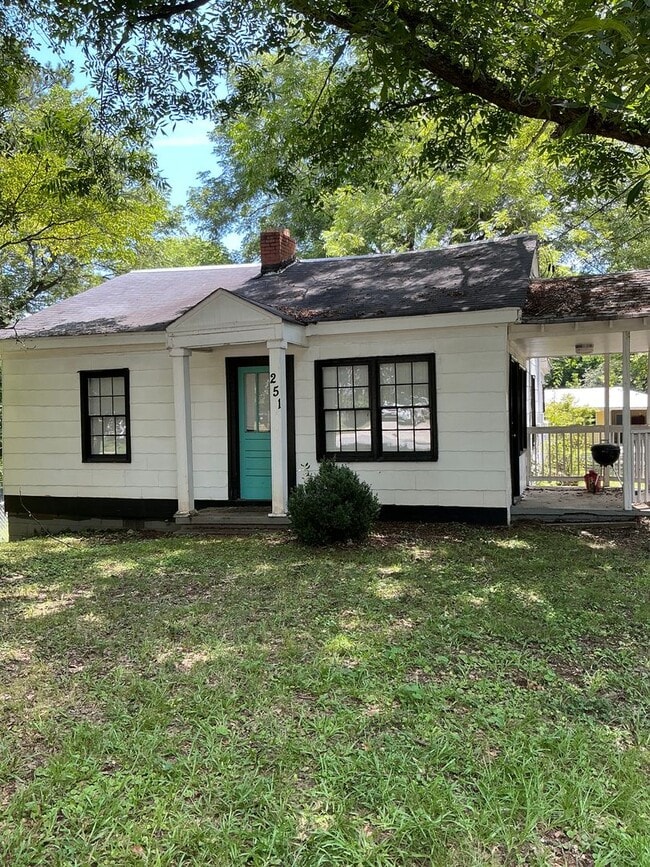 property at 251 Magnolia St