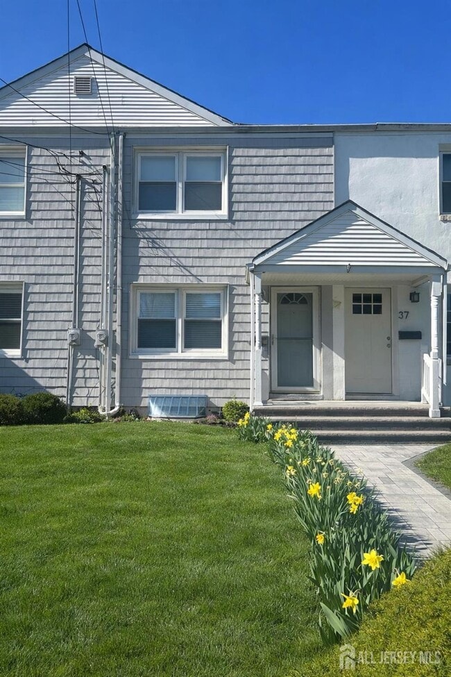 property at 35 Victory Ct