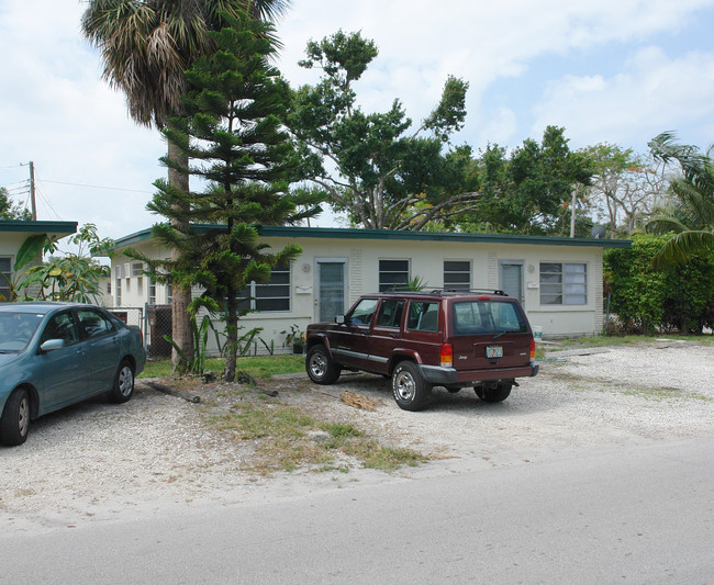 1120-1150 SW 28th St in Fort Lauderdale, FL - Building Photo - Building Photo