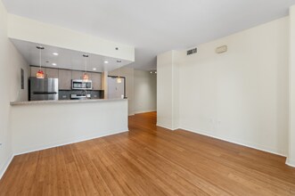 425 W Beech St in San Diego, CA - Building Photo - Building Photo