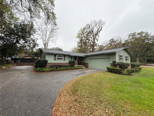 property at 1706 NE 4th St