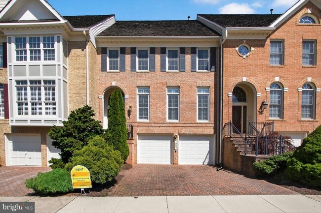 7907 Turncrest Dr in Potomac, MD - Building Photo - Building Photo