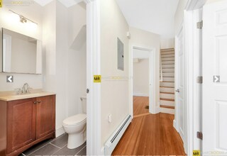 9 Winter Hill Rd, Unit 1 in Medford, MA - Building Photo - Building Photo