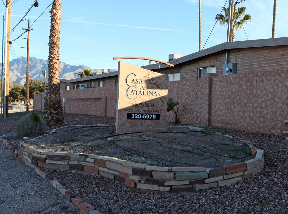 Casa de Catalinas in Tucson, AZ - Foto de edificio