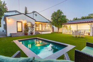4418 Farmdale Ave in Los Angeles, CA - Building Photo