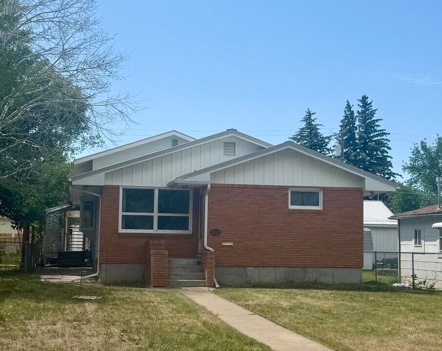 3022 1st Ave S in Great Falls, MT - Building Photo