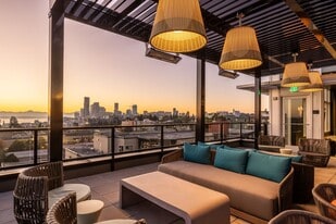 Jackson Apartments in Seattle, WA - Building Photo