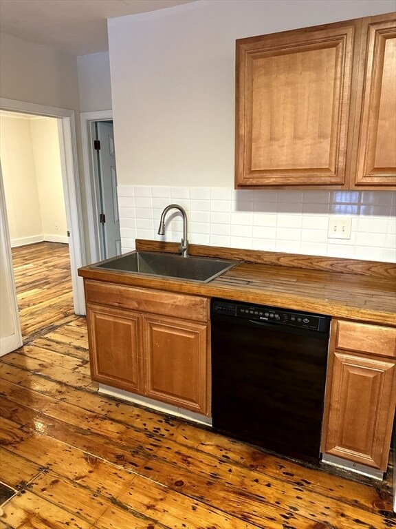 33 Thomas St in Southbridge, MA - Building Photo - Building Photo