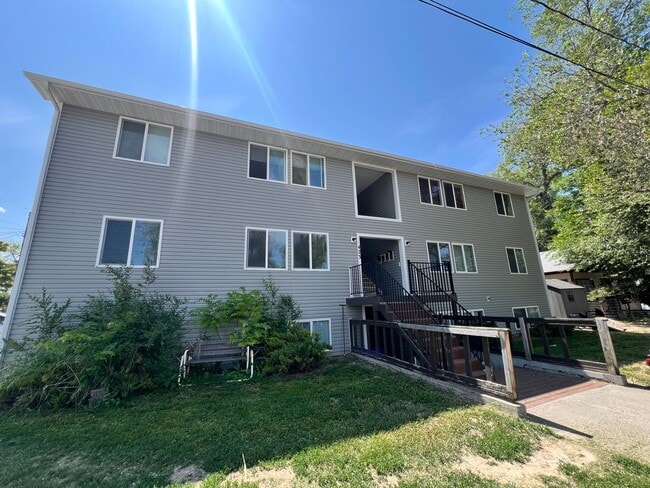 property at 423 E Dunn St