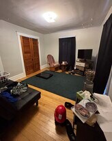 411 Dodge St in Houghton, MI - Building Photo