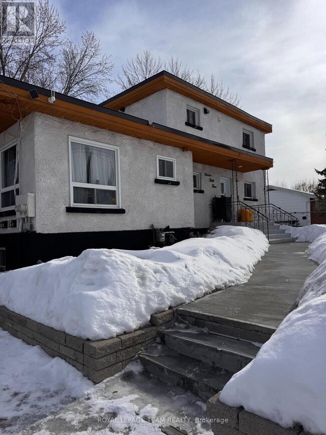 1133 Maisonneuve St in Ottawa, ON - Building Photo - Building Photo