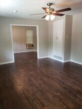 2612 Mc Nay Dr in Pasadena, TX - Foto de edificio - Building Photo