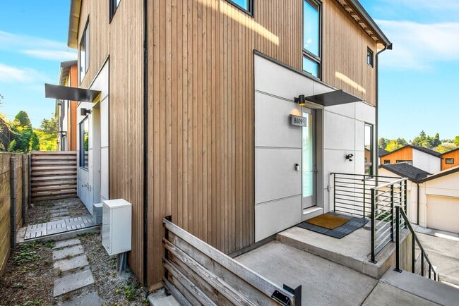 8609 39th Ave S in Seattle, WA - Building Photo - Building Photo
