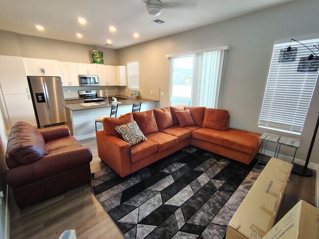 4901 N Jasper Pkwy