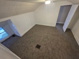 412 Oak Hill Ave in Endicott, NY - Building Photo