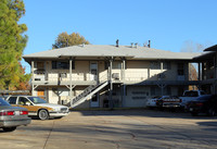 3701 S Indianapolis Ave in Tulsa, OK - Foto de edificio - Building Photo