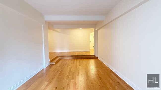 EAST 56 STREET in New York, NY - Building Photo - Building Photo