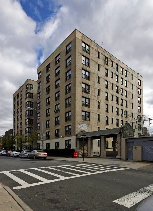 1230 Teller Ave in Bronx, NY - Building Photo