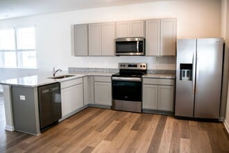 868 Mersey Ln in Salisbury, MD - Building Photo - Building Photo